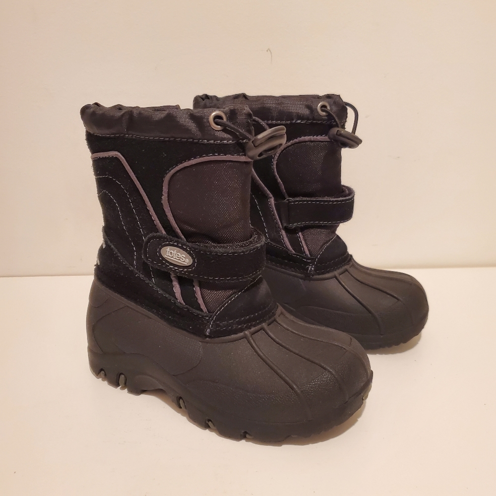 Totes Snow Boots Boy's Size 9